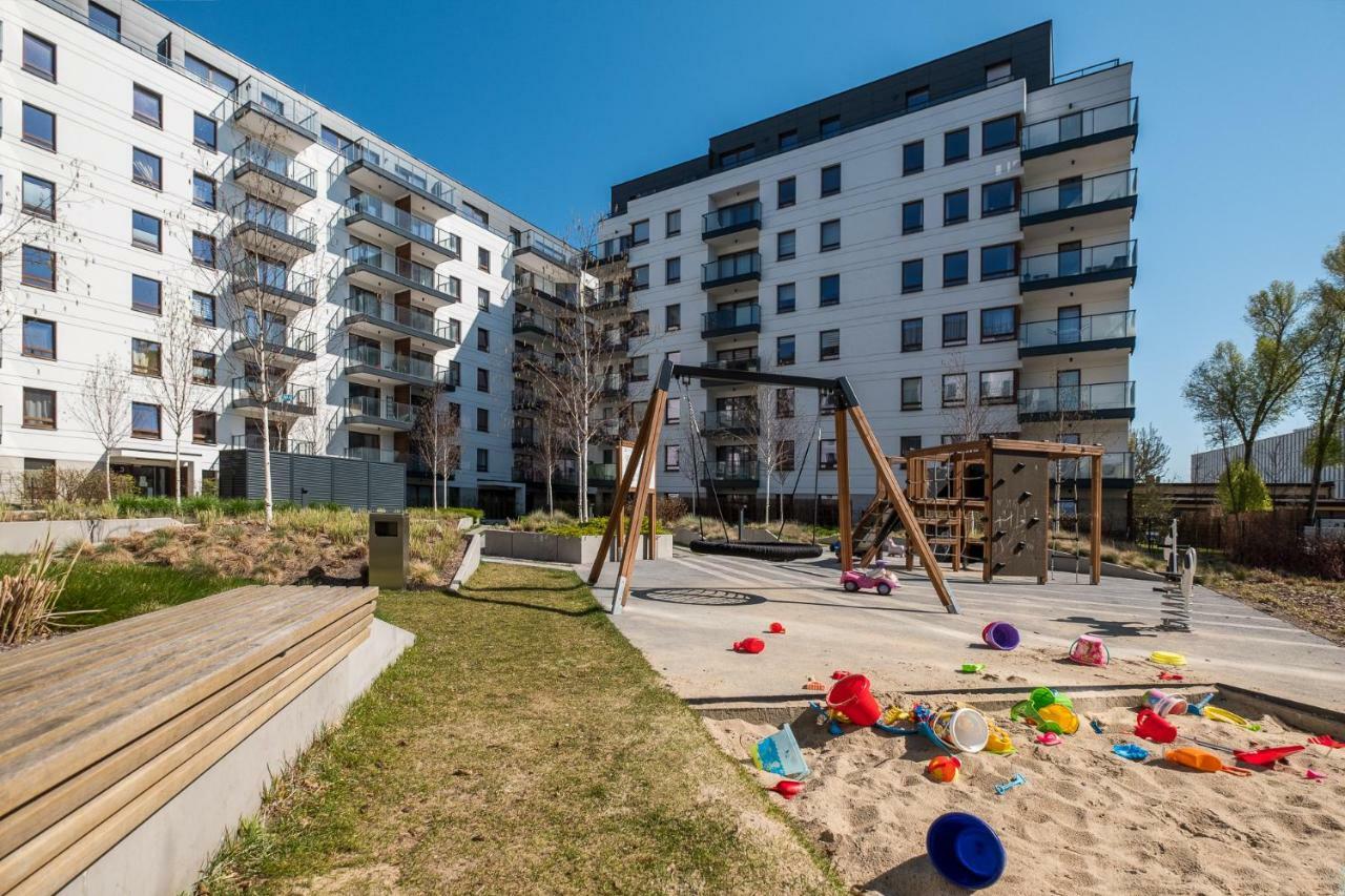 Raya Mansion Warsaw Apartment ภายนอก รูปภาพ