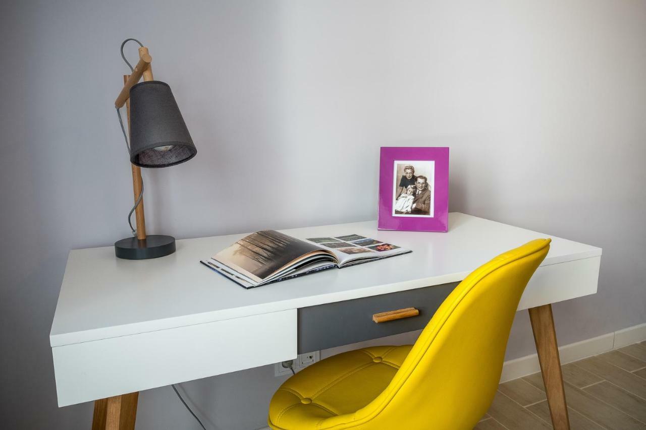 Raya Mansion Warsaw Apartment ภายนอก รูปภาพ